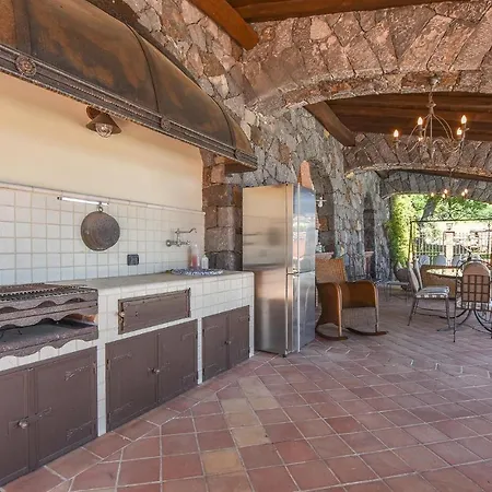 Cozy In With Wifi Holiday home